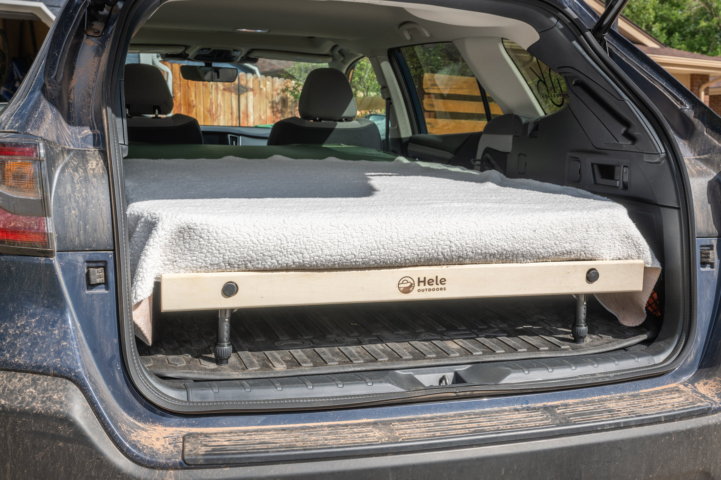 Car camping platform Subaru