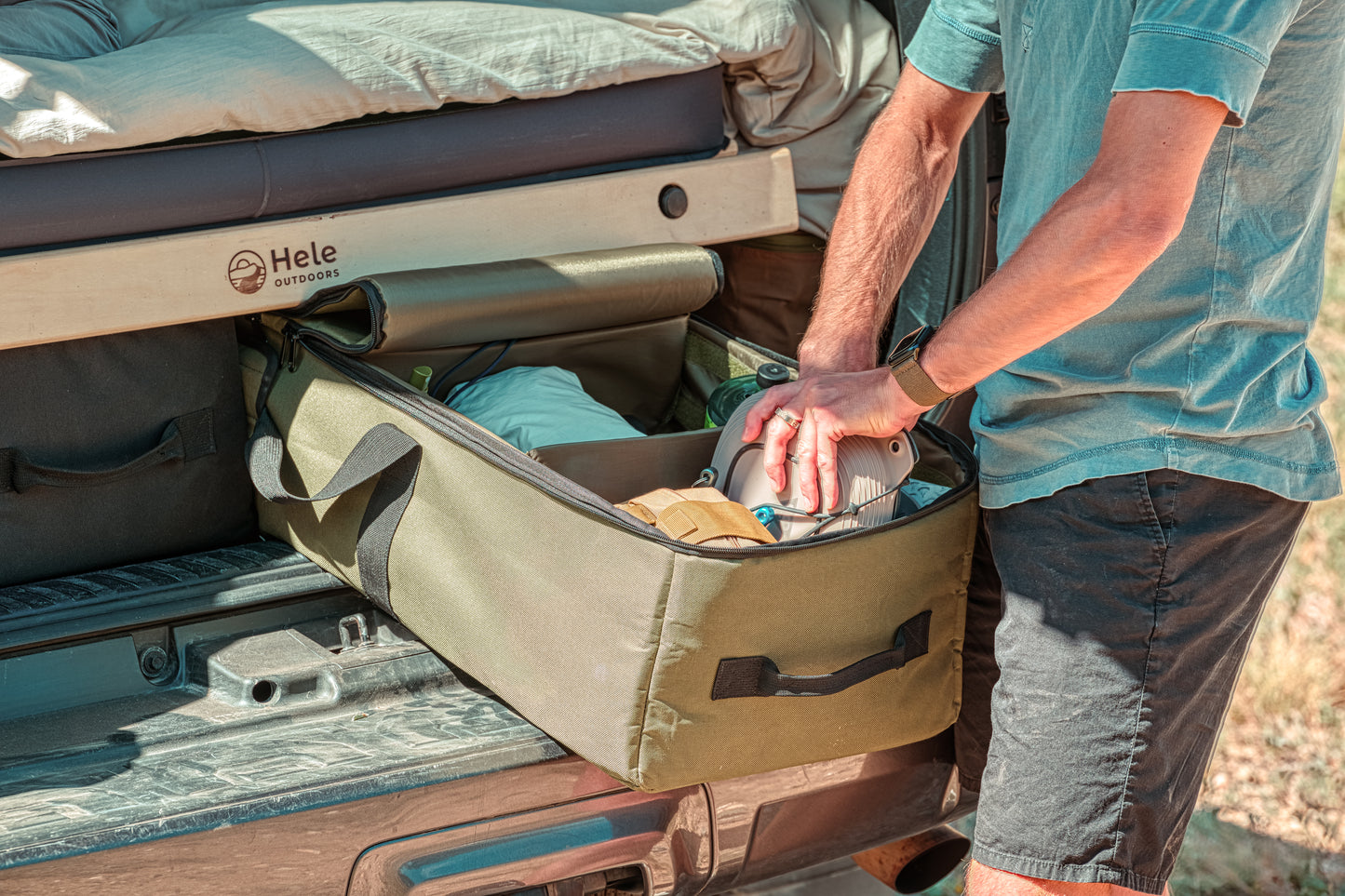 Hele Box car camping platform's storage system